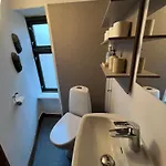 The Cozy Cave Center * Οντένσε
