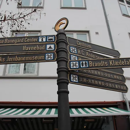 The Cozy Cave Center 아파트